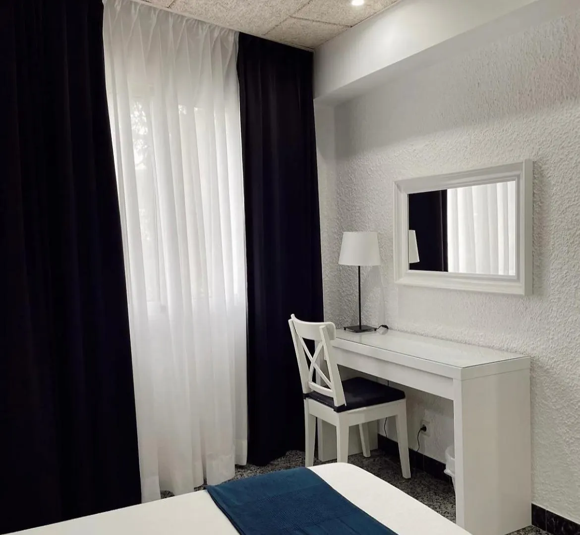 Hotel Gri-Mar Llanca