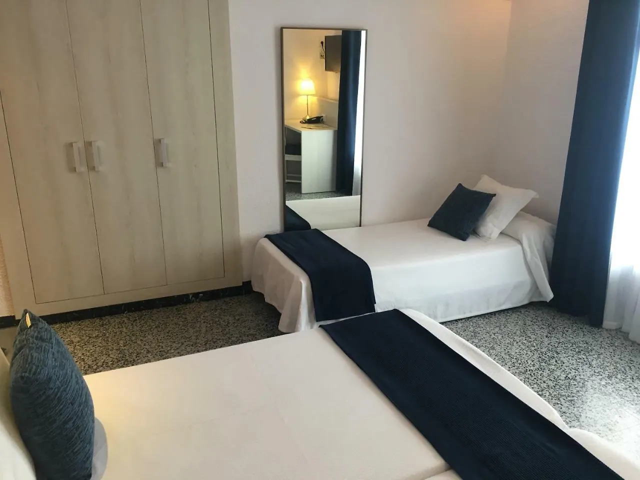 Hotel Gri-Mar Llanca